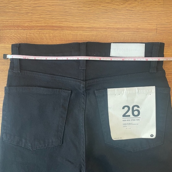 Re/Done Comfort Stretch High Rise Stove Pipe - Size 26 - Picture 13 of 16